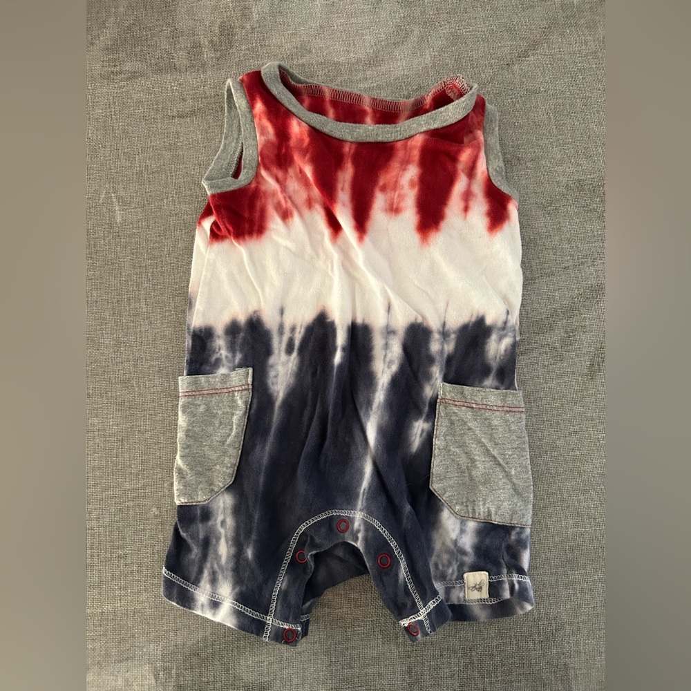 Burt’s bees baby romper 3-6 months gently used